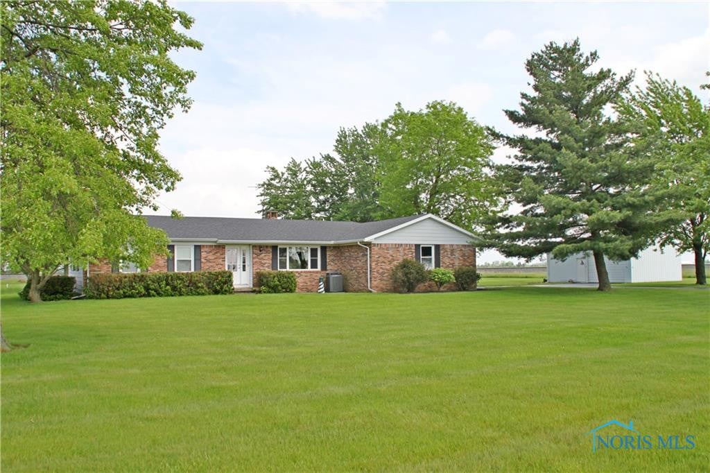 18610 Mercer Road Bowling Green, OH 43402 - Photo 2 of 32 Gallery Image 2