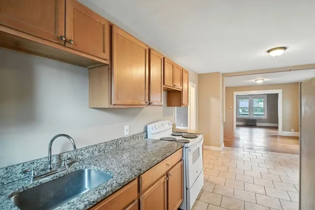 $399,000 | 16-18 Haumont Terrace, Springfield, MA 01104