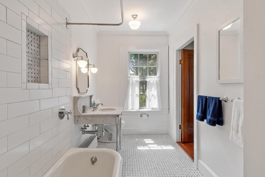 89 Lothrop Street Beverly, MA 01915 - Photo 31 of 41