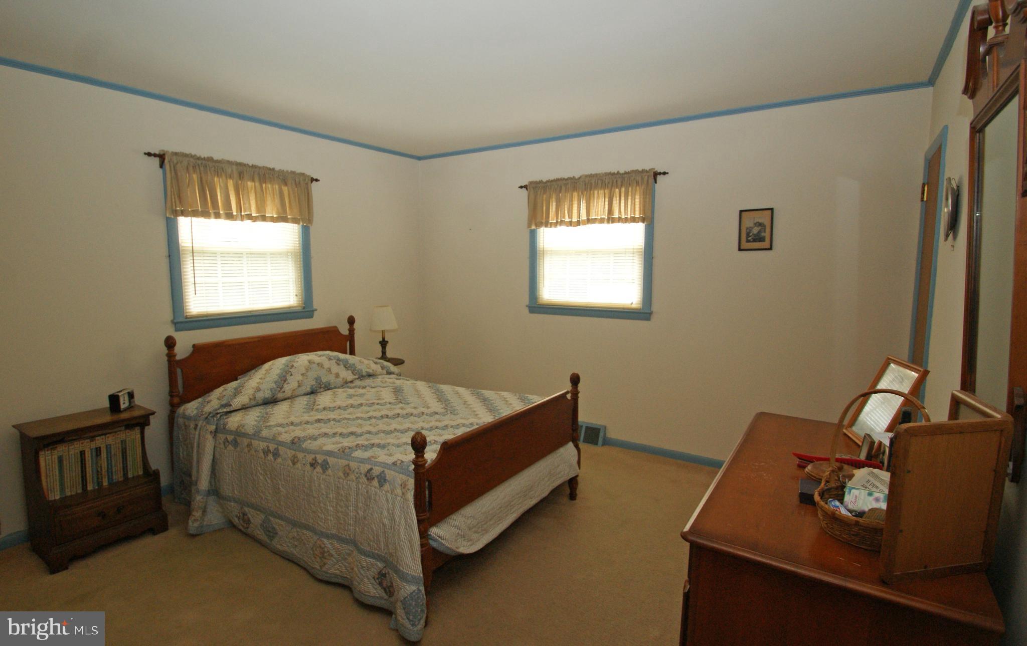 3231 Oak Road Huntingdon Valley, PA 19006 - Photo 13 of 23 Owner's Bedroom