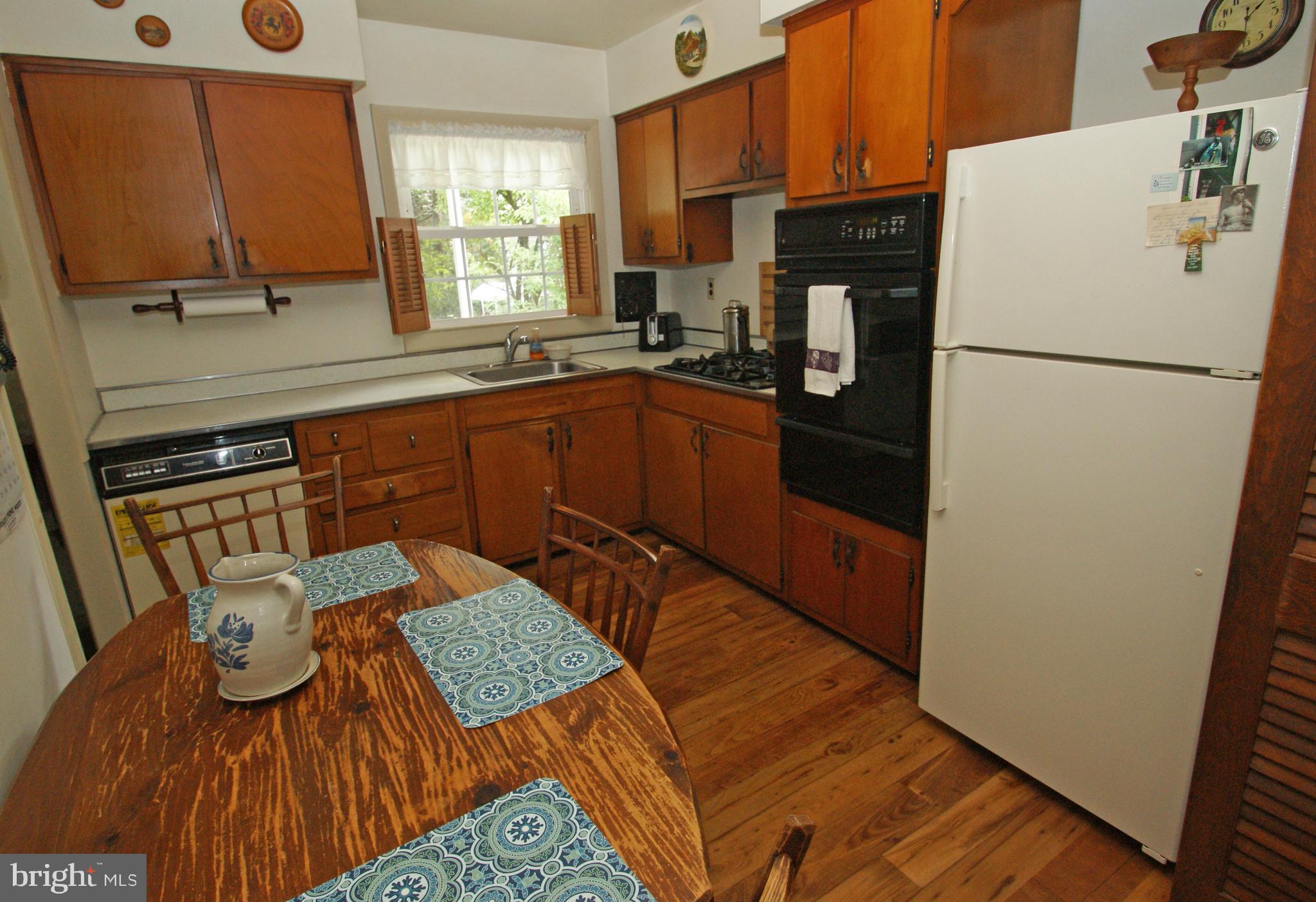 3231 Oak Road Huntingdon Valley, PA 19006 - Photo 10 of 23 Gallery Image 10
