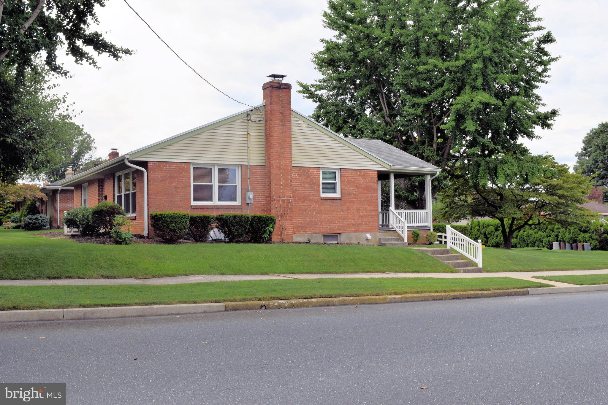 847 East Maple Street Palmyra, PA 17078 - Photo 4 of 43 Gallery Image 4