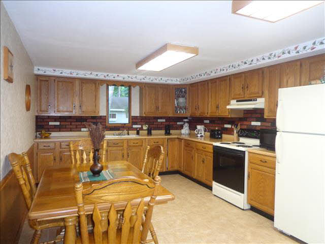 4116 St Anthony Road Temperance, MI 48182 - Photo 10 of 13 20413632-9.JPG