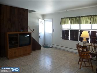 5 Candle Road Levittown, PA 19057 - Photo 3 of 7 Gallery Image 3
