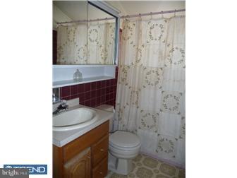 5 Candle Road Levittown, PA 19057 - Photo 7 of 7 Gallery Image 7