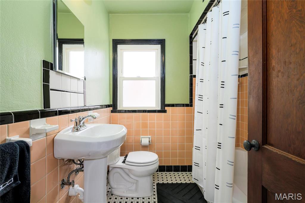 8038 MacKenzie Road St. Louis, MO 63123 - Photo 16 of 31 Gallery Image 16