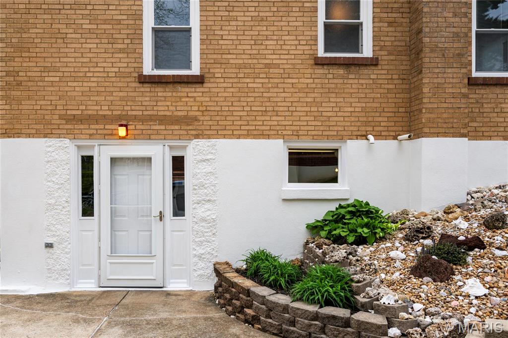 8038 MacKenzie Road St. Louis, MO 63123 - Photo 23 of 31 Gallery Image 23