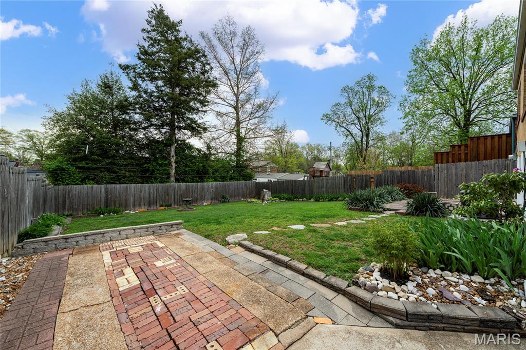 8038 MacKenzie Road St. Louis, MO 63123 - Photo 24 of 31 Gallery Image 24
