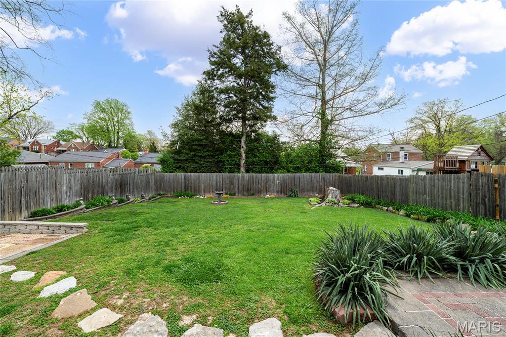 8038 MacKenzie Road St. Louis, MO 63123 - Photo 25 of 31 Gallery Image 25