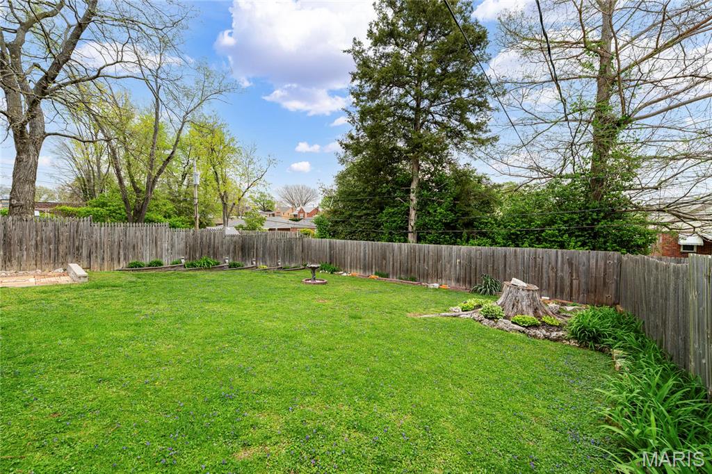 8038 MacKenzie Road St. Louis, MO 63123 - Photo 27 of 31 Gallery Image 27