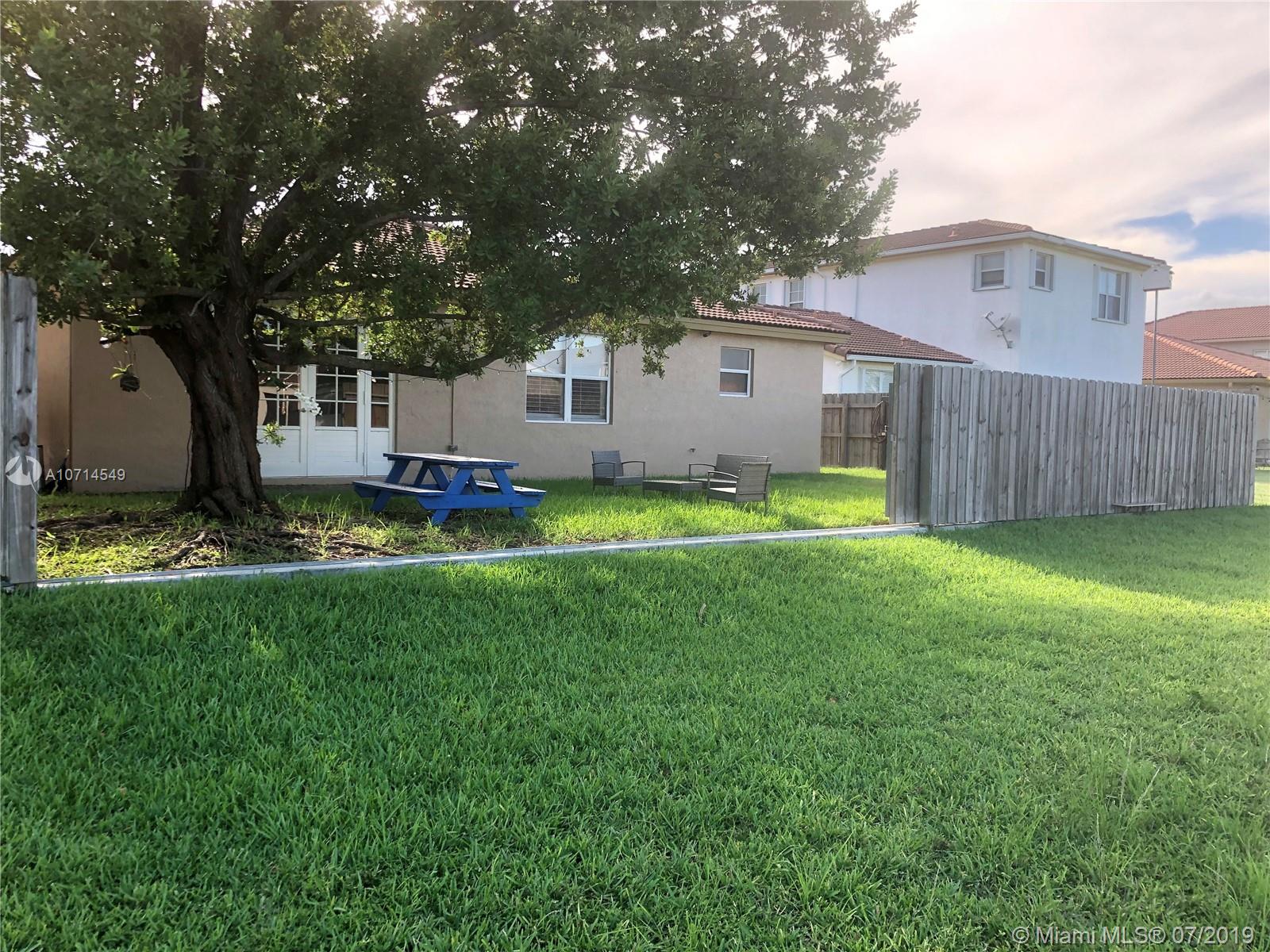 2107 Northeast 40th Road Homestead, FL 33033 - Photo 5 of 25