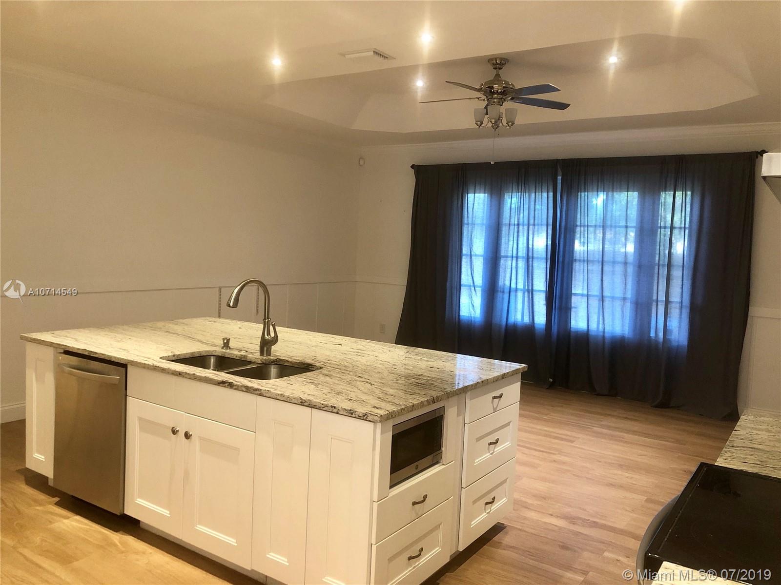 2107 Northeast 40th Road Homestead, FL 33033 - Photo 10 of 25