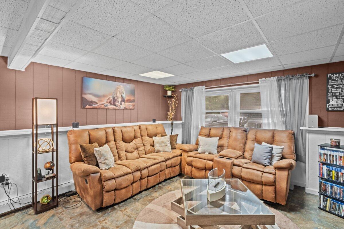3315 Aspen Road Kunkletown, PA 18058 - Photo 12 of 32 a living room with furniture and a large window