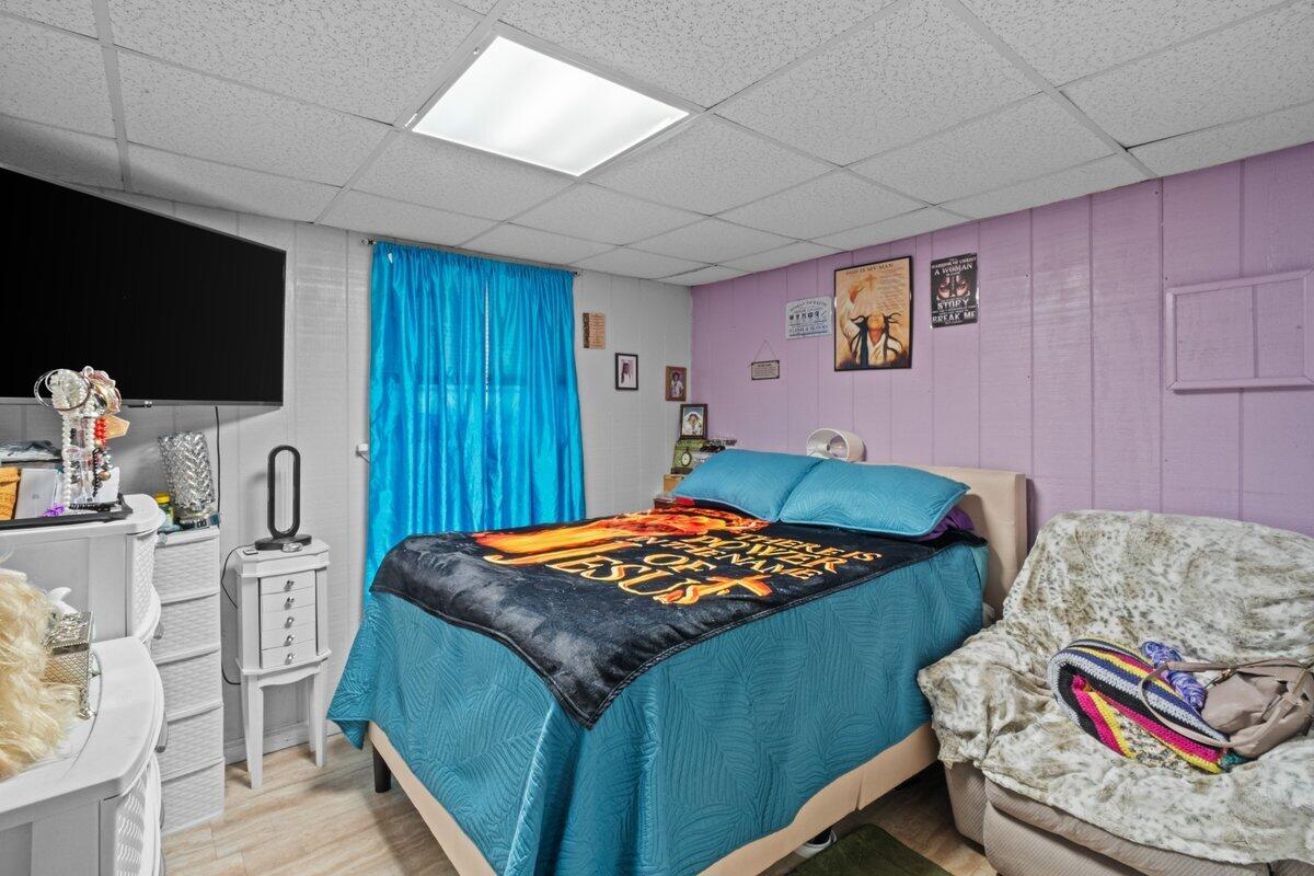 3315 Aspen Road Kunkletown, PA 18058 - Photo 10 of 32 a bedroom with a bed and a flat screen tv