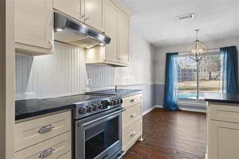 $340,000 | 1210 Brookfield Lane, Mansfield, TX 76063