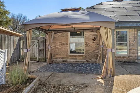 $340,000 | 1210 Brookfield Lane, Mansfield, TX 76063