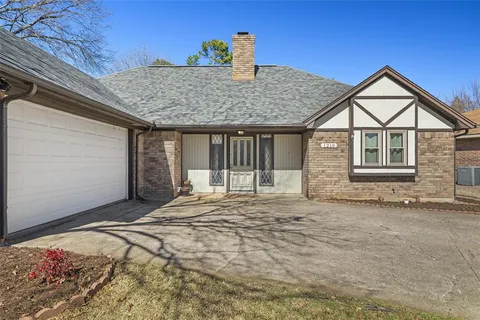 $340,000 | 1210 Brookfield Lane, Mansfield, TX 76063