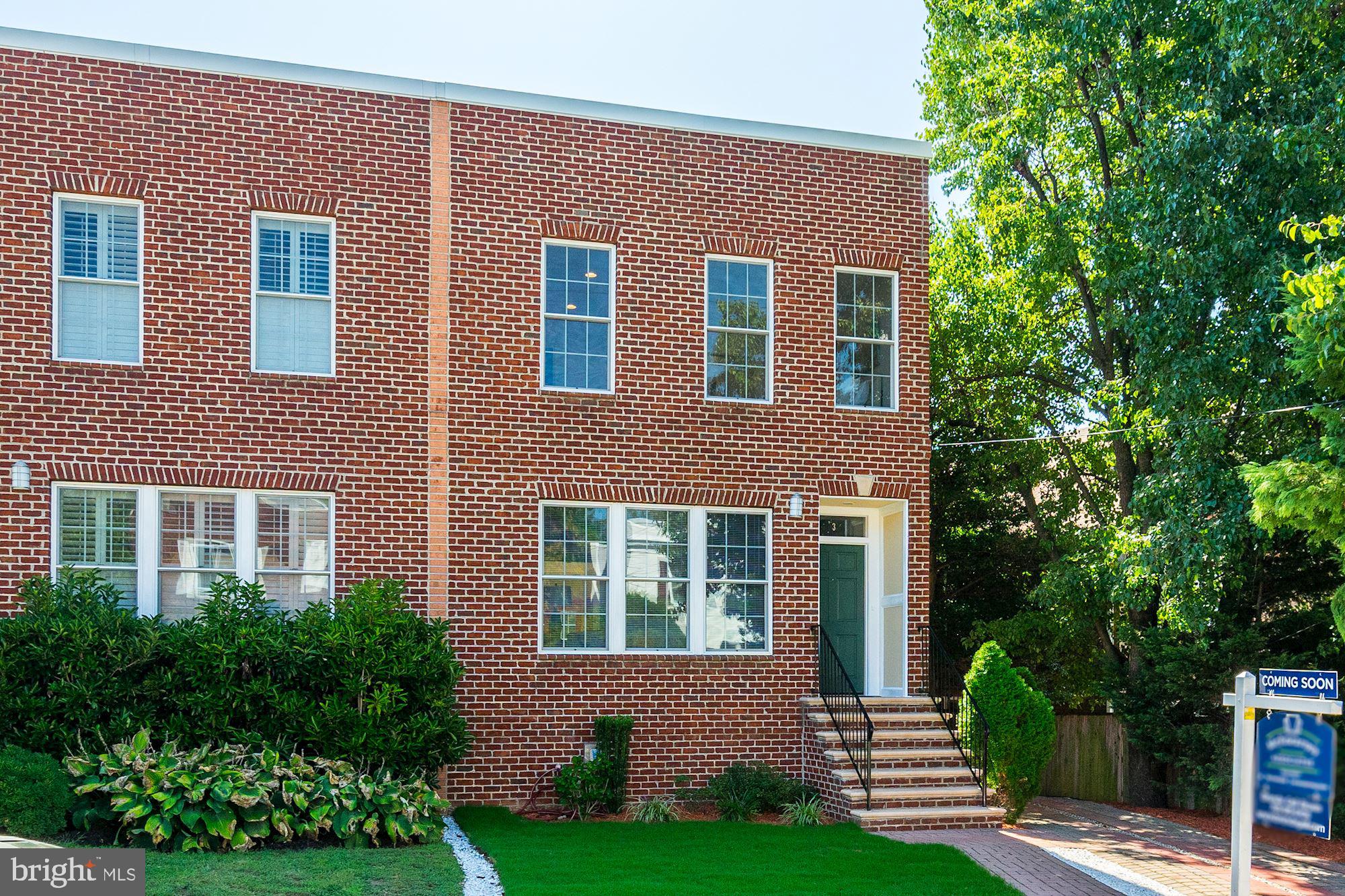 3 Sunset Drive Alexandria, VA 22301 - Photo 1 of 47 a front view of a house with garden and plants