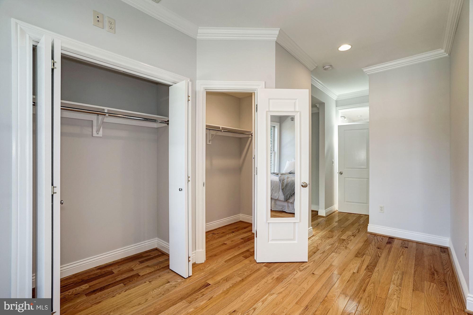 3 Sunset Drive Alexandria, VA 22301 - Photo 19 of 47 a view of empty room with wooden floor