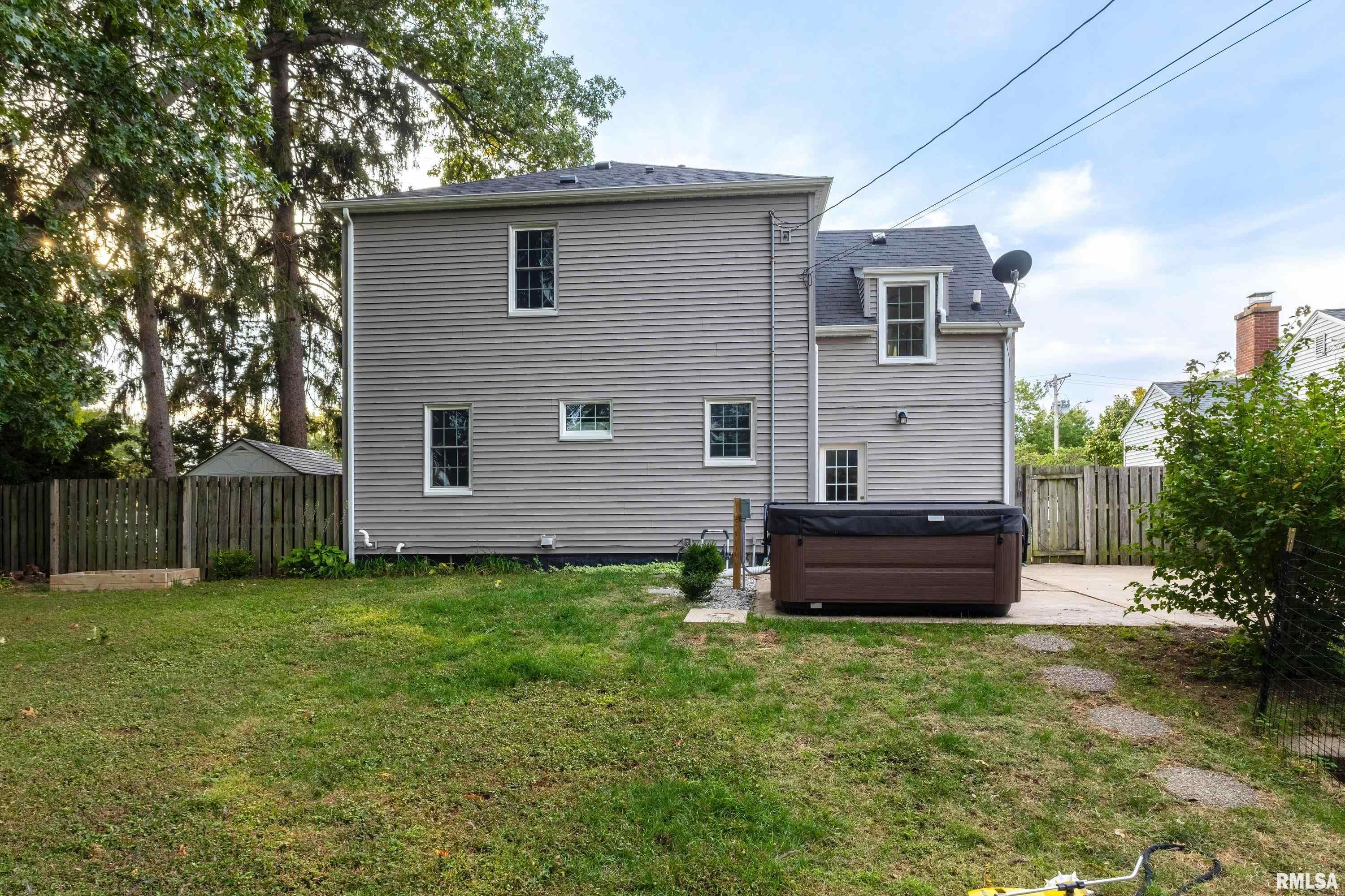 3418 Middle Road Davenport, IA 52803 - Photo 33 of 35 Gallery Image 33