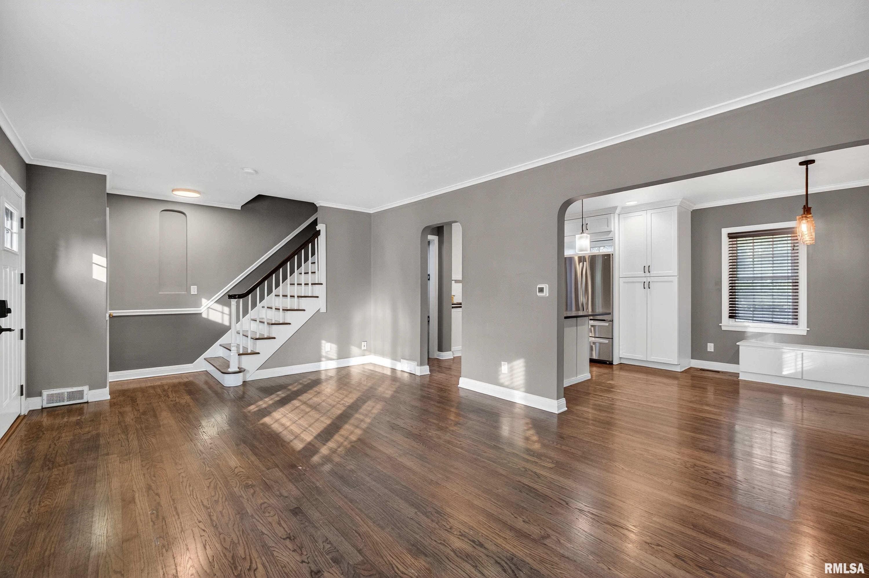 3418 Middle Road Davenport, IA 52803 - Photo 5 of 35 Gallery Image 5