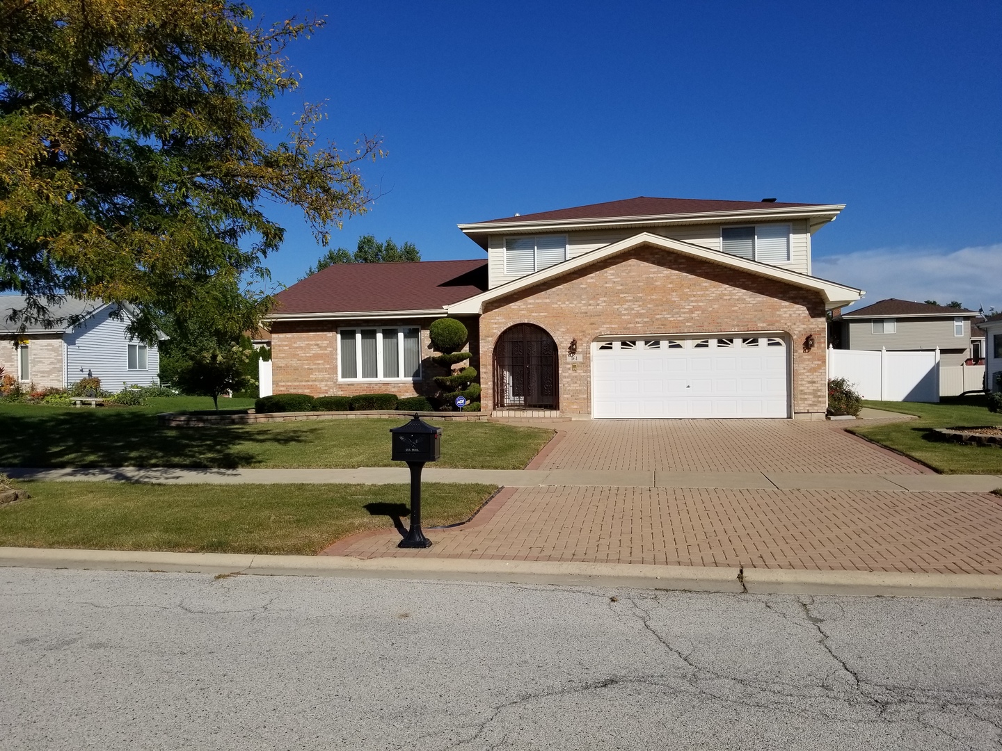 161 Red Barn Road Matteson, IL 60443 - Photo 1 of 10 a front view of a house with a yard