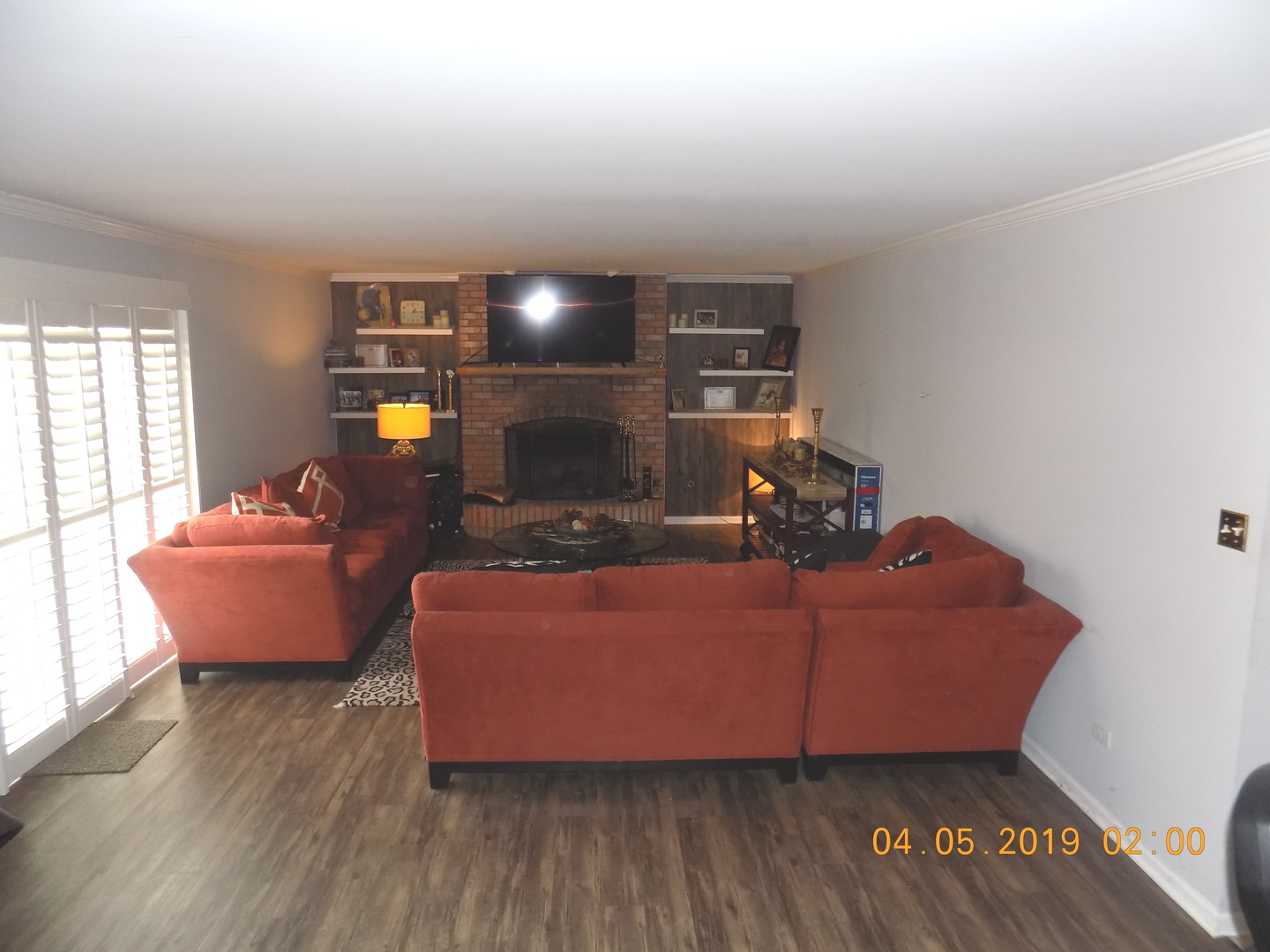 161 Red Barn Road Matteson, IL 60443 - Photo 7 of 10 a living room with furniture and wooden floor
