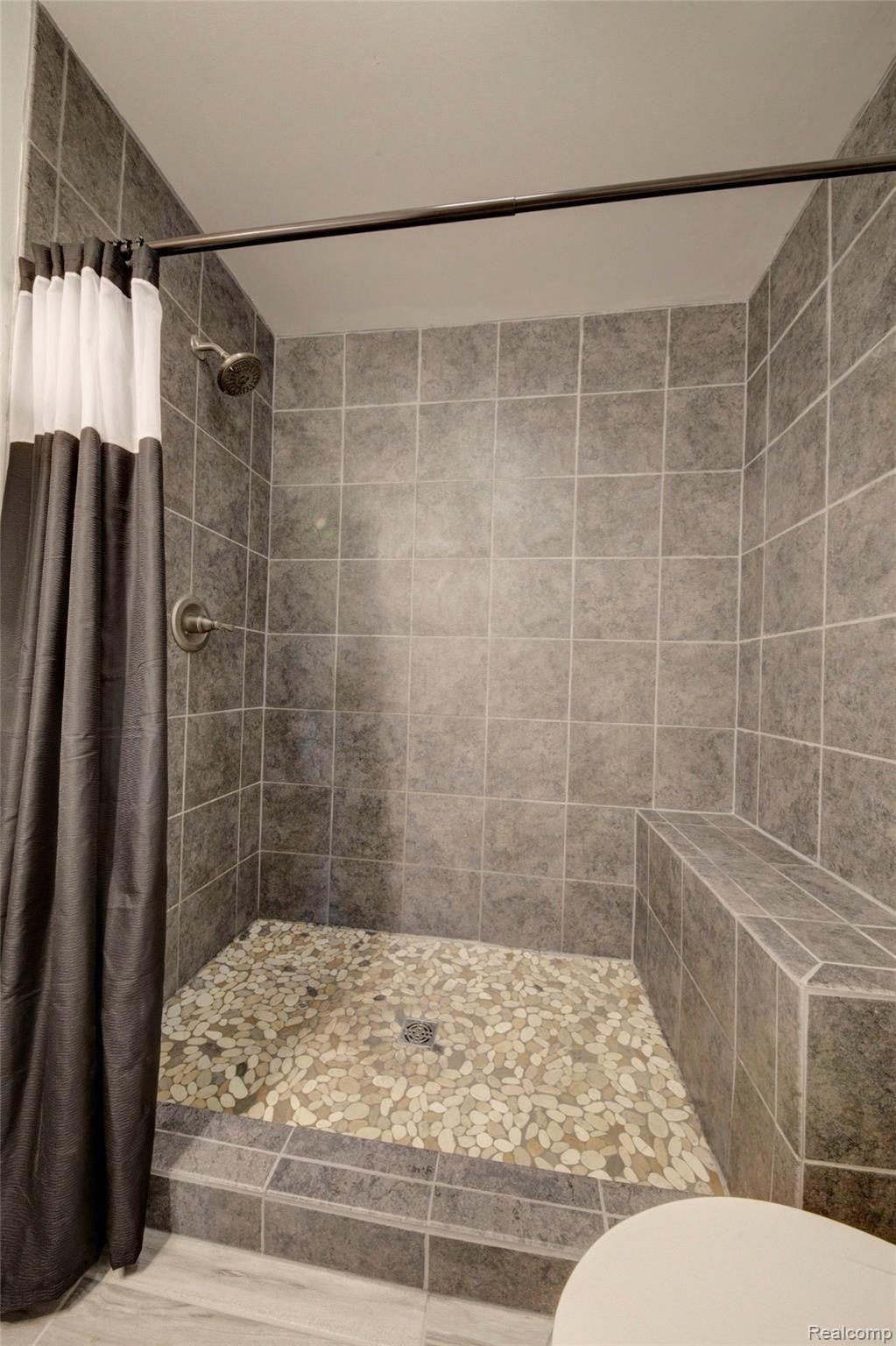 18017 Sumpter Road Belleville, MI 48111 - Photo 23 of 46 4H8A6768_69_70.jpg