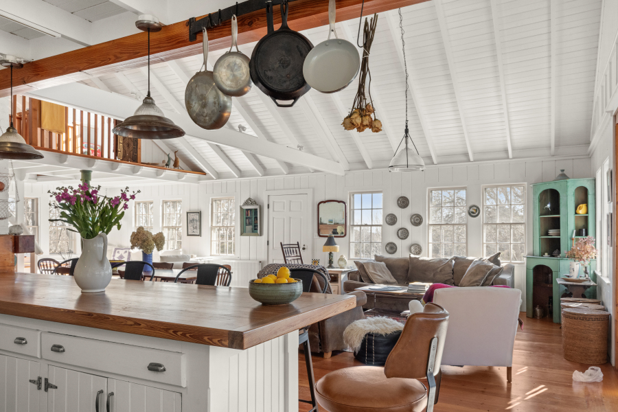 205 S Road Chilmark, MA 02535 - Photo 7 of 50