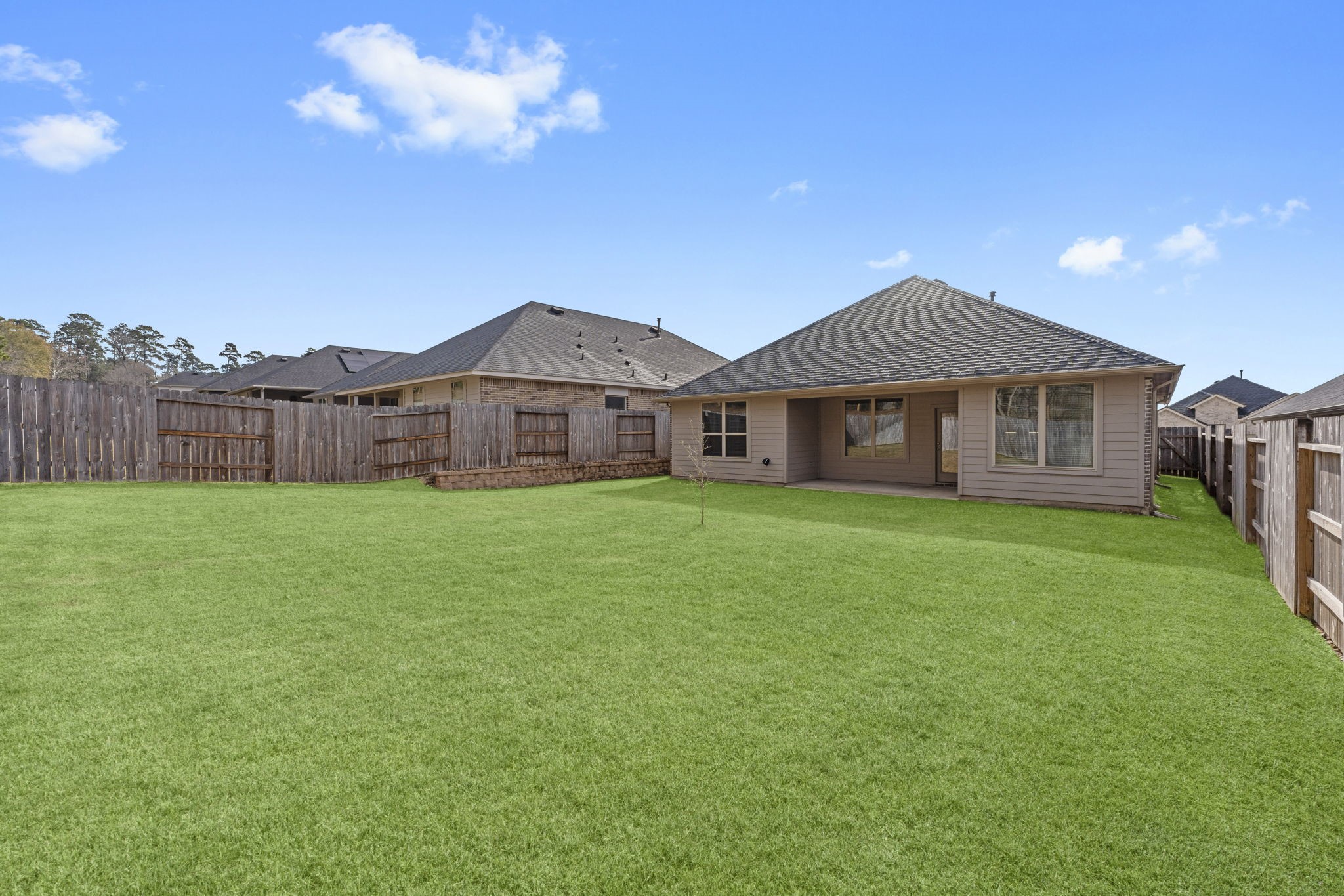 544 Newcomb Hollow Drive Conroe, TX 77304 - Photo 27 of 31 Great space to make your own!