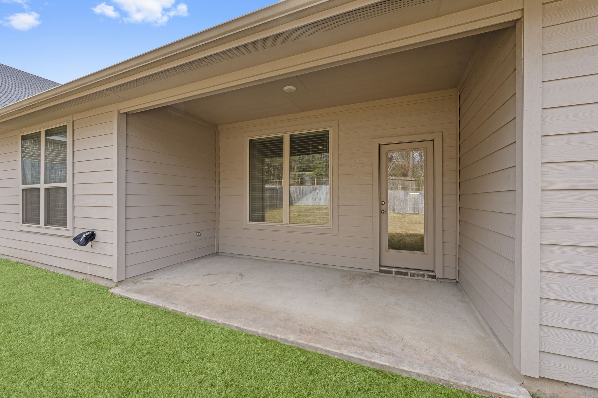 544 Newcomb Hollow Drive Conroe, TX 77304 - Photo 30 of 31 Get ready to grill!