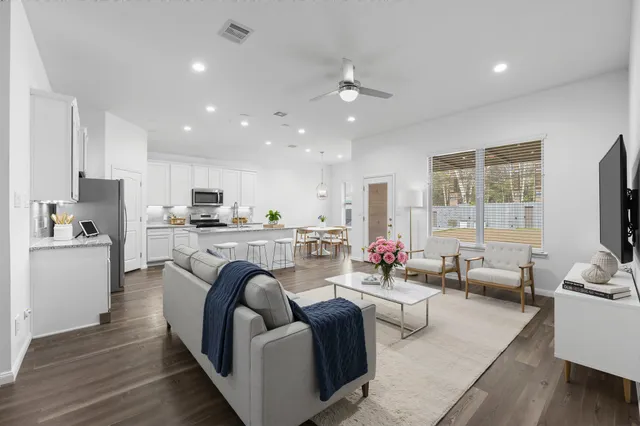 $310,000 | 544 Newcomb Hollow Drive, Conroe, TX 77304