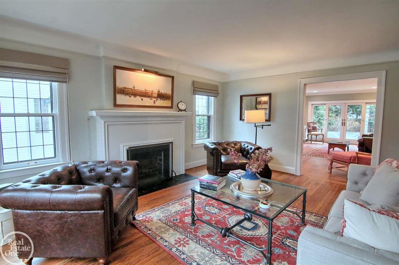 176 Moran Road Grosse Pointe Farms, MI 48236 - Photo 4 of 29