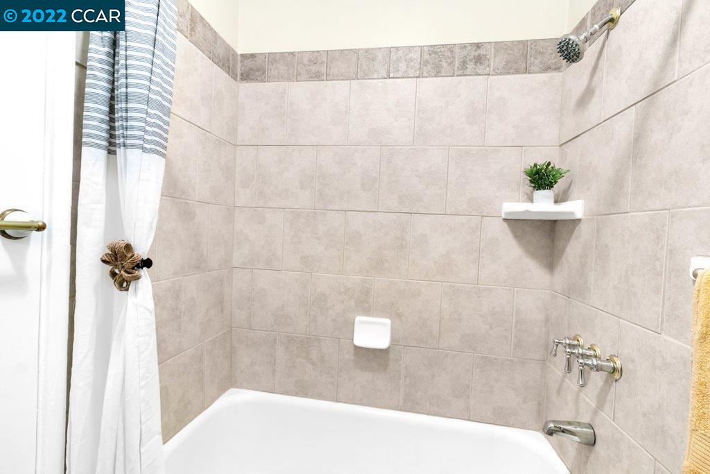 Undisclosed Address Richmond, CA 94801 - Photo 22 of 34 a bathroom with a shower