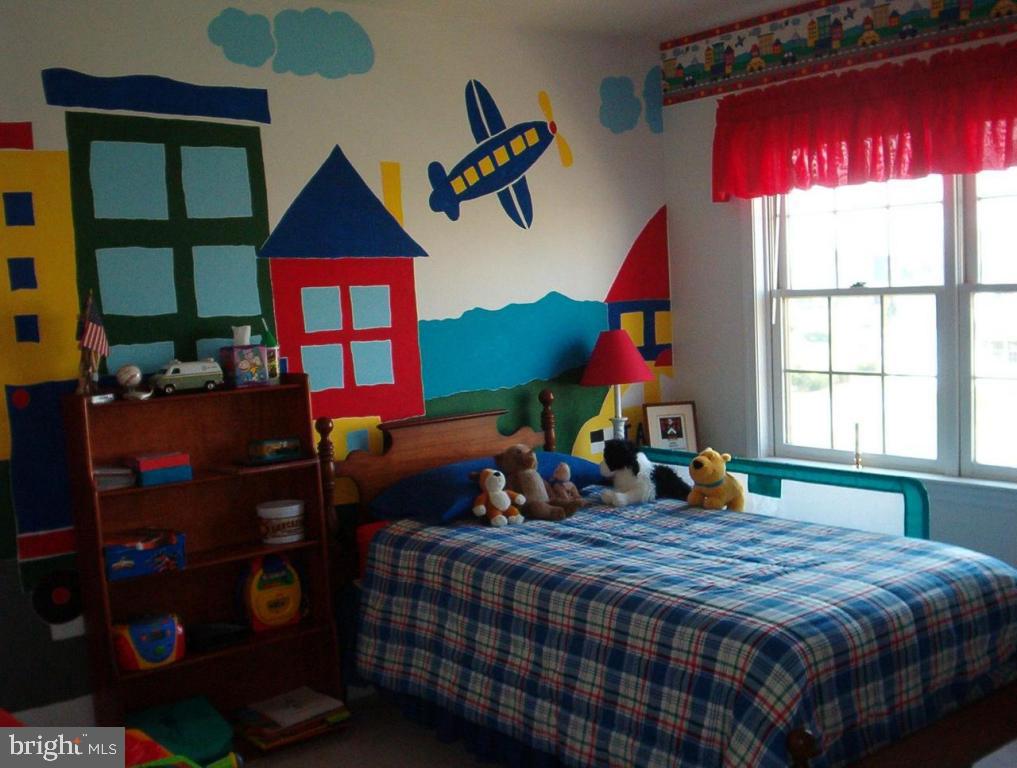 32 Sovereign Circle Lititz, PA 17543 - Photo 12 of 17