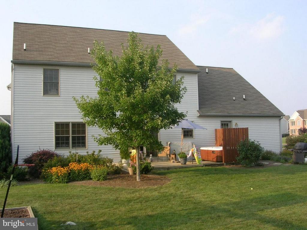 32 Sovereign Circle Lititz, PA 17543 - Photo 17 of 17