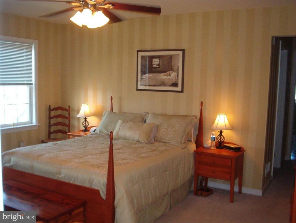 32 Sovereign Circle Lititz, PA 17543 - Photo 10 of 17