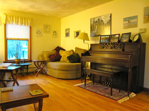 18 Norman Road North Andover, MA 01845 - Photo 3 of 17 Gallery Image 3