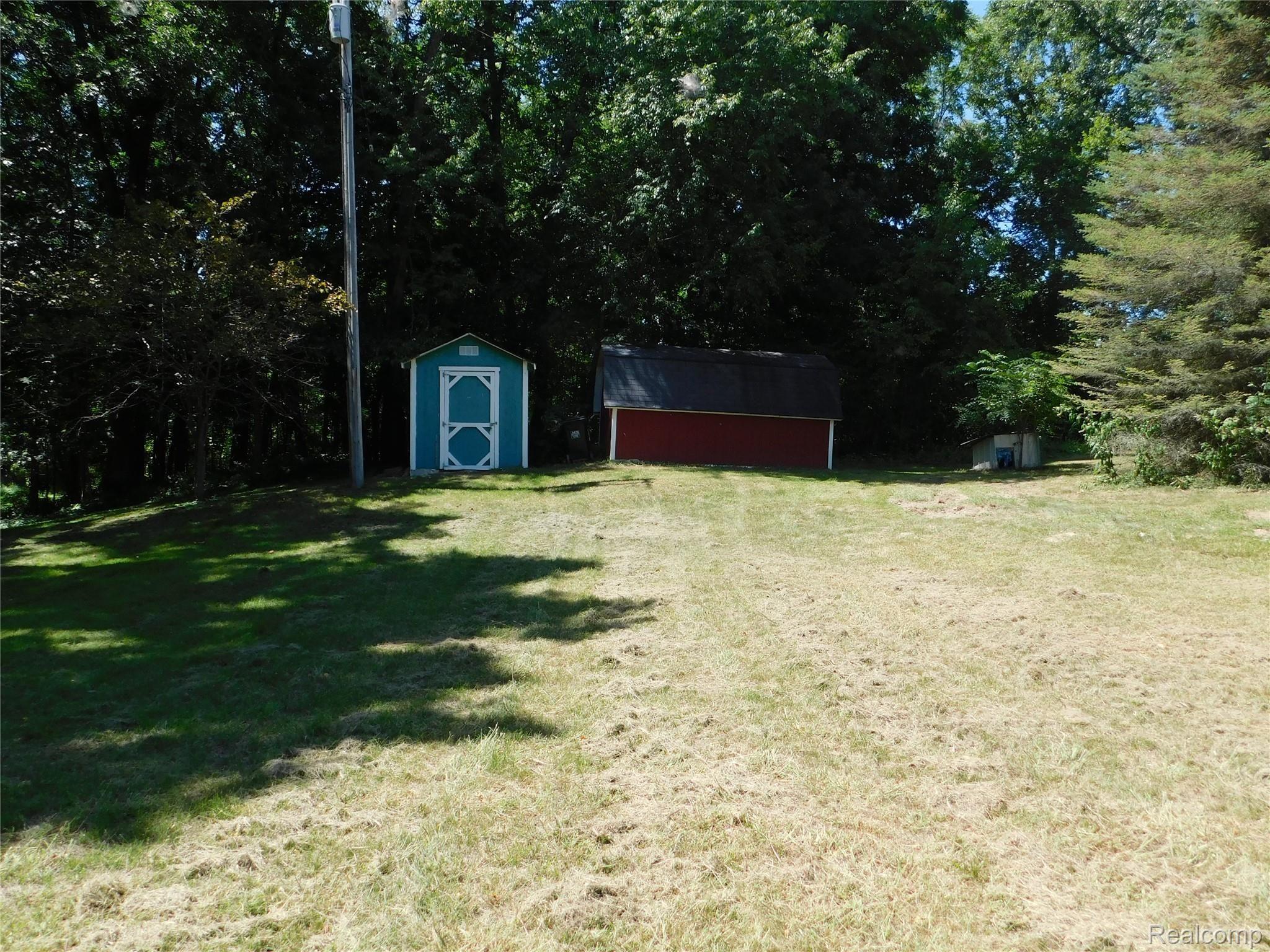 11233 Chase Lake Road Fowlerville, MI 48836 - Photo 16 of 19 DSCN0024.JPG