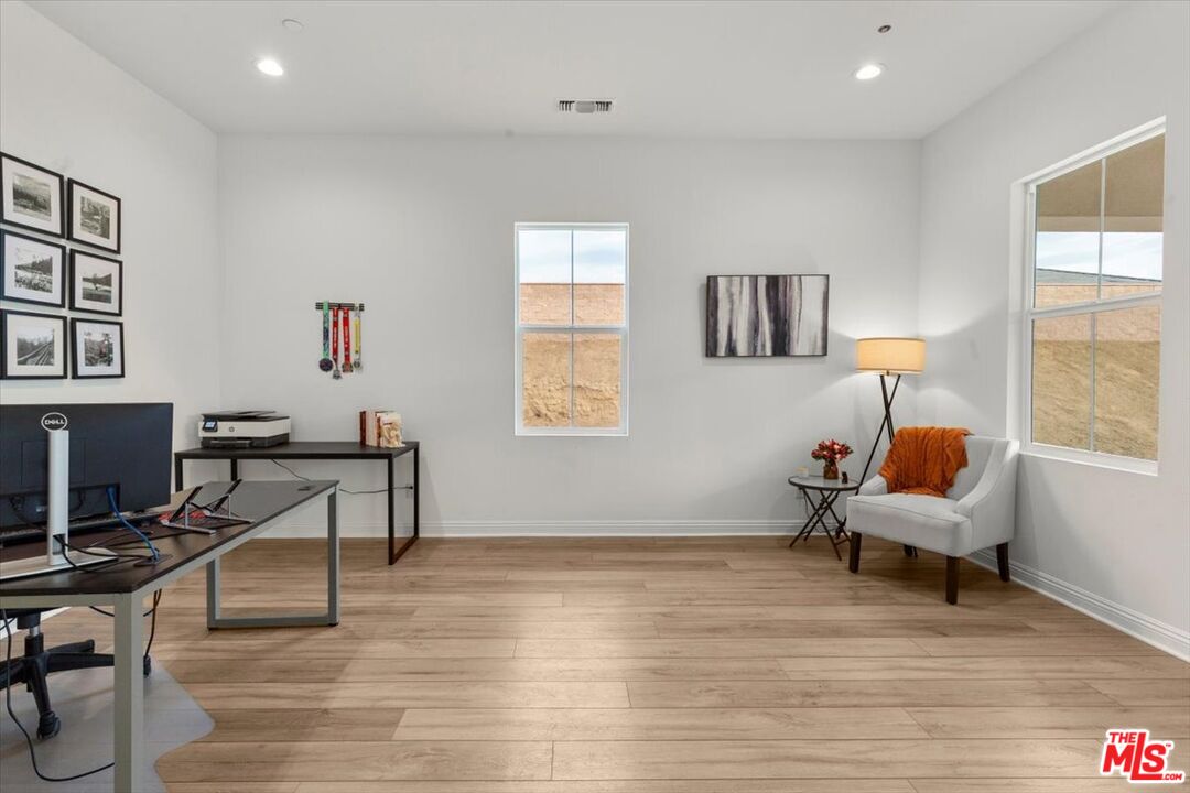 16373 Bay Brook Avenue Riverside, CA 92504 - Photo 12 of 27