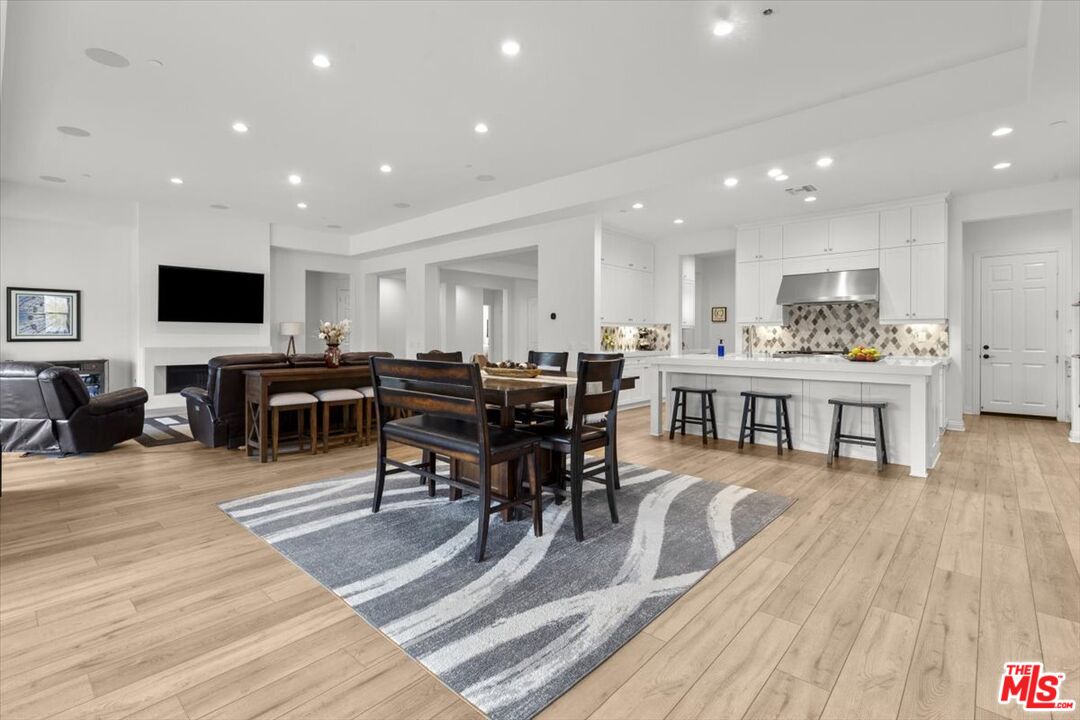 16373 Bay Brook Avenue Riverside, CA 92504 - Photo 5 of 27