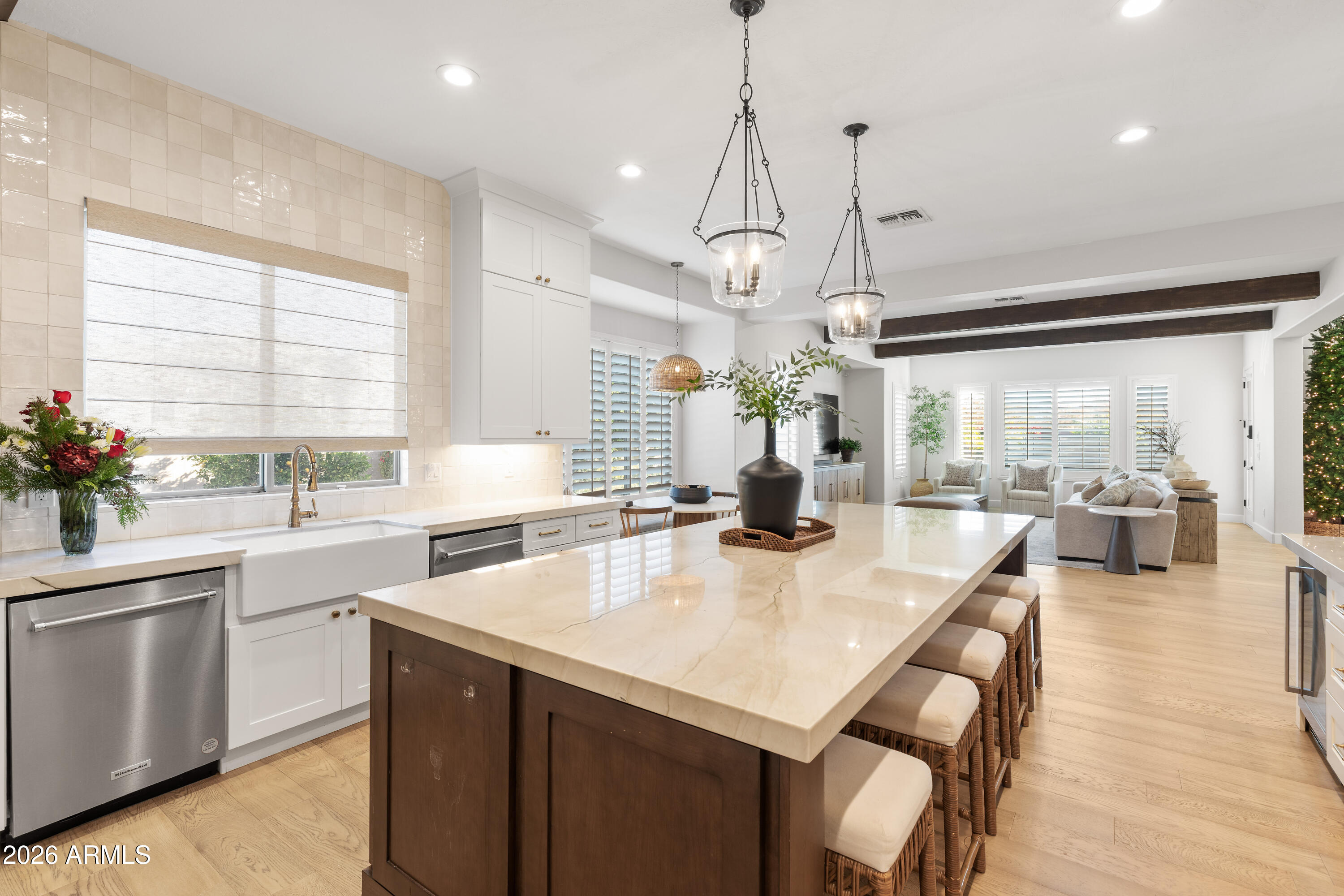 2517 South Constellation Way Gilbert, AZ 85295 - Photo 9 of 51 7D3A9109