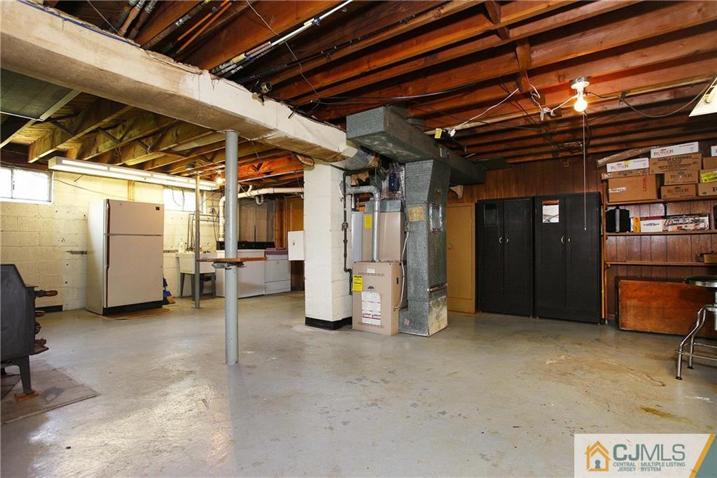 33 Glen Gary Road Middlesex, NJ 08846 - Photo 18 of 25 a view of utility room