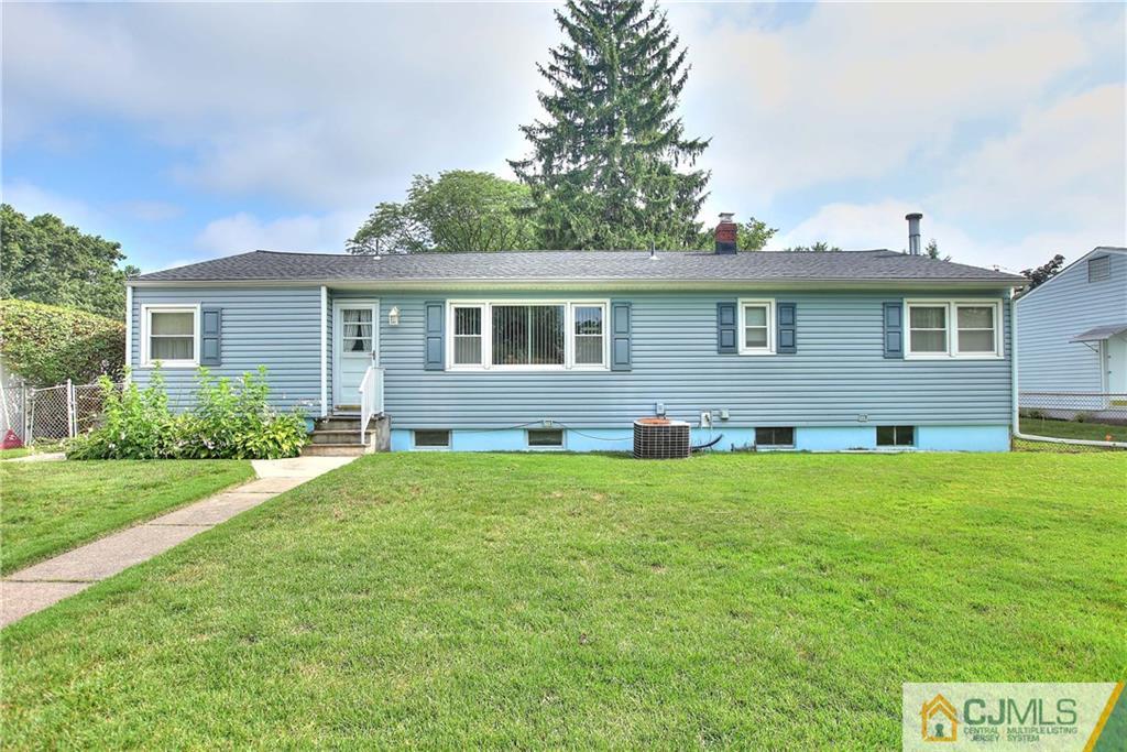 33 Glen Gary Road Middlesex, NJ 08846 - Photo 25 of 25 a house view with a garden space