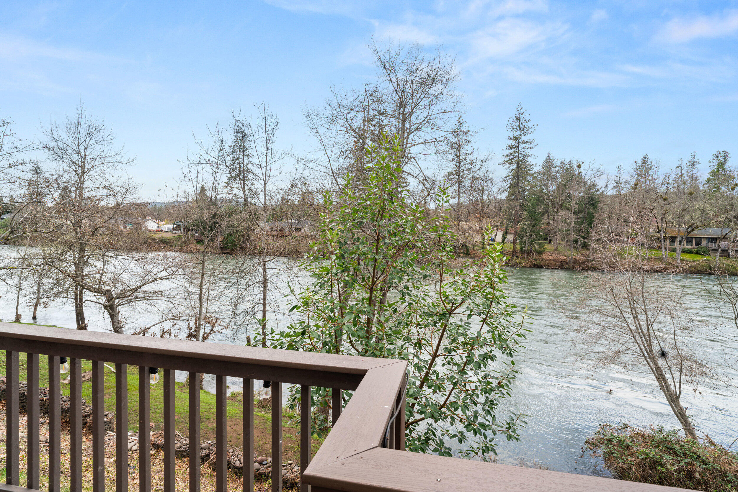 965 Old Ferry Road Shady Cove, OR 97539 - Photo 31 of 37 Back Deck