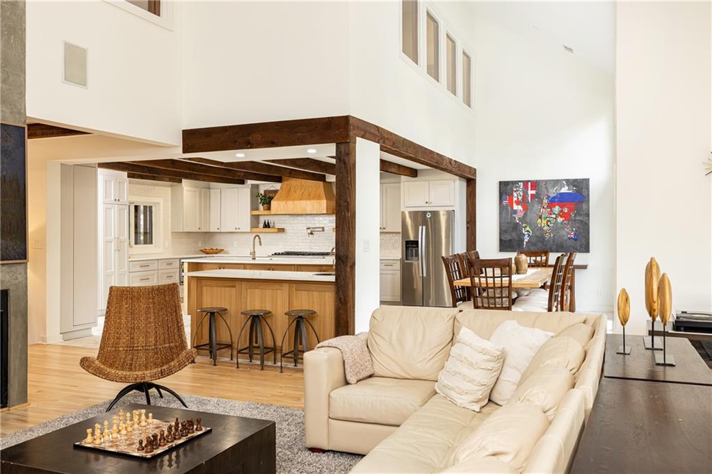 1165 Regency Road Northwest Atlanta, GA 30327 - Photo 15 of 39