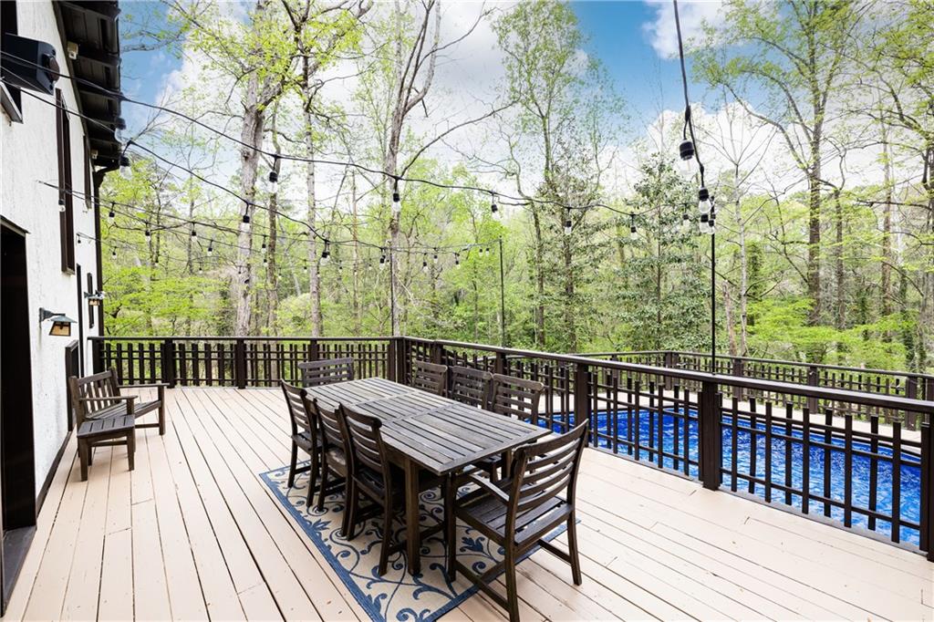 1165 Regency Road Northwest Atlanta, GA 30327 - Photo 25 of 39