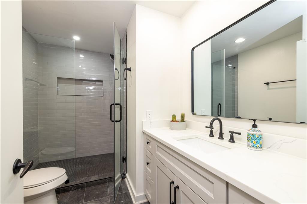 1165 Regency Road Northwest Atlanta, GA 30327 - Photo 27 of 39