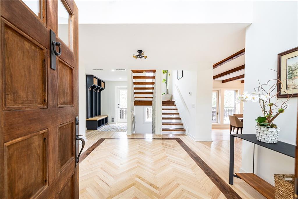 1165 Regency Road Northwest Atlanta, GA 30327 - Photo 6 of 39