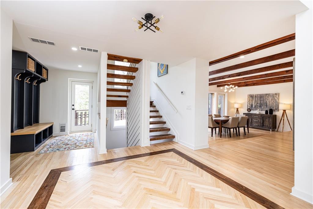 1165 Regency Road Northwest Atlanta, GA 30327 - Photo 7 of 39